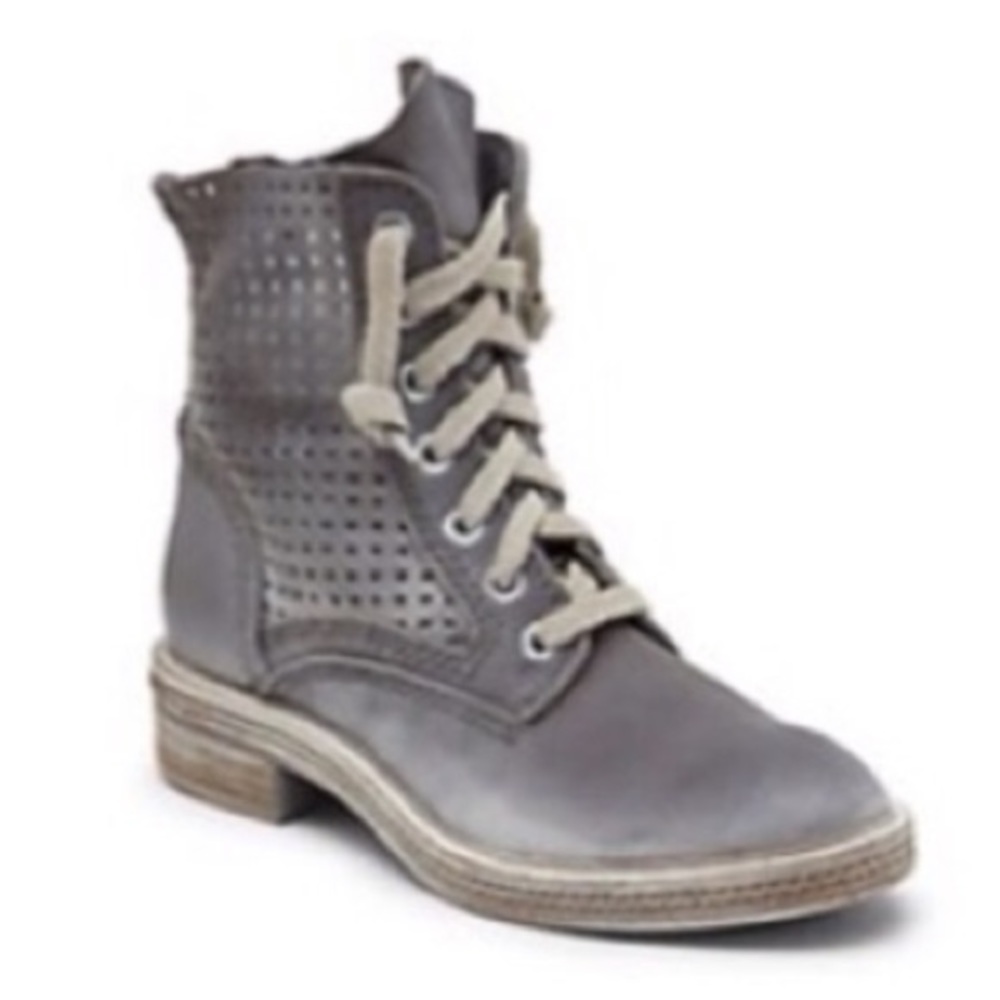 🍃💕NIB Dolce Vita Aldis Leather Combat Boot - Picture 3 of 7